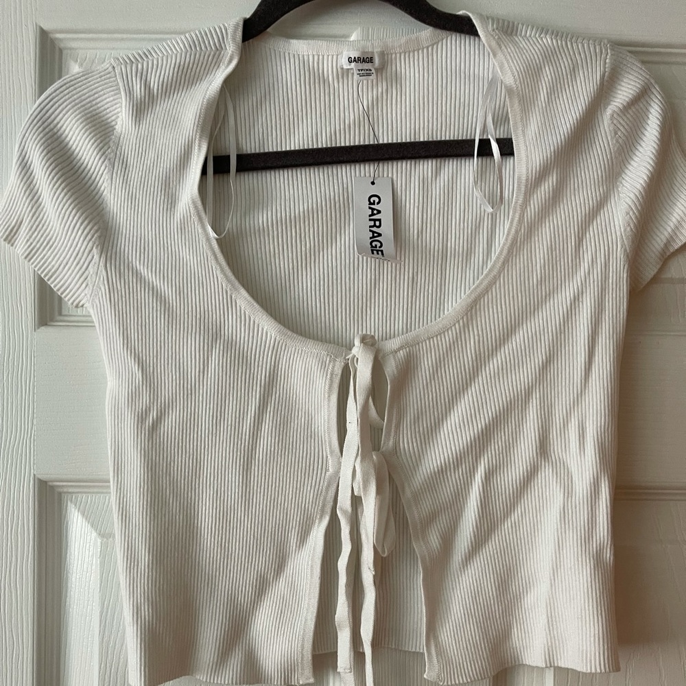 white cropped tie top